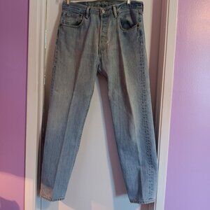 LEVI'S MEN'S 501 33 X 30  FADED RED TAG BUTTON FRONT JEANS